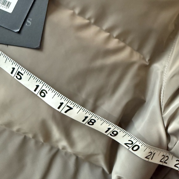 NWT- Oversized Rains Women's Waterproof Hooded Drawstring Puffer Coat UNISEX - Picture 10 of 11